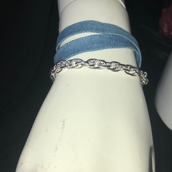 Blue Jean choker and matching bracelet bundle. - Picture 3 of 5